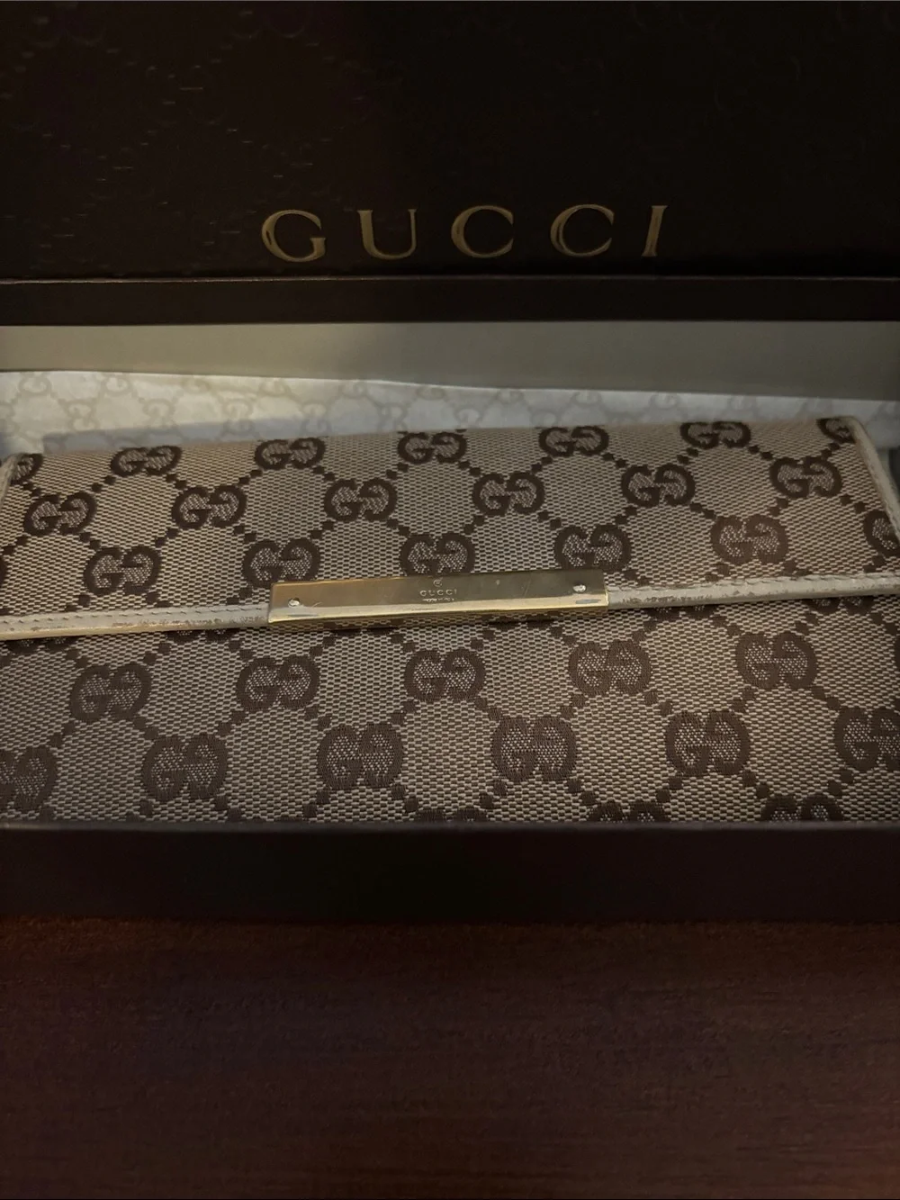 Gucci Beige and Brown GG Canvas Continental Wallet with Gold Plate - Picture 12 of 12